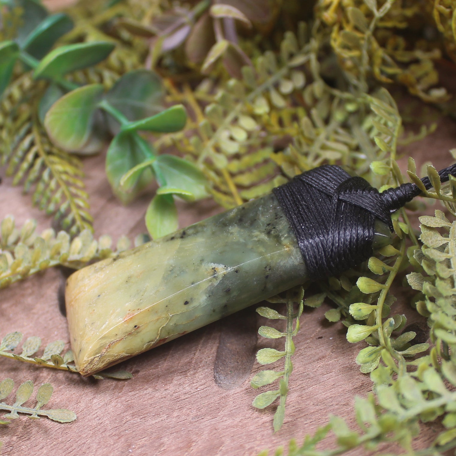 Flower Jade Pounamu Toki Pendant - NZ Greenstone