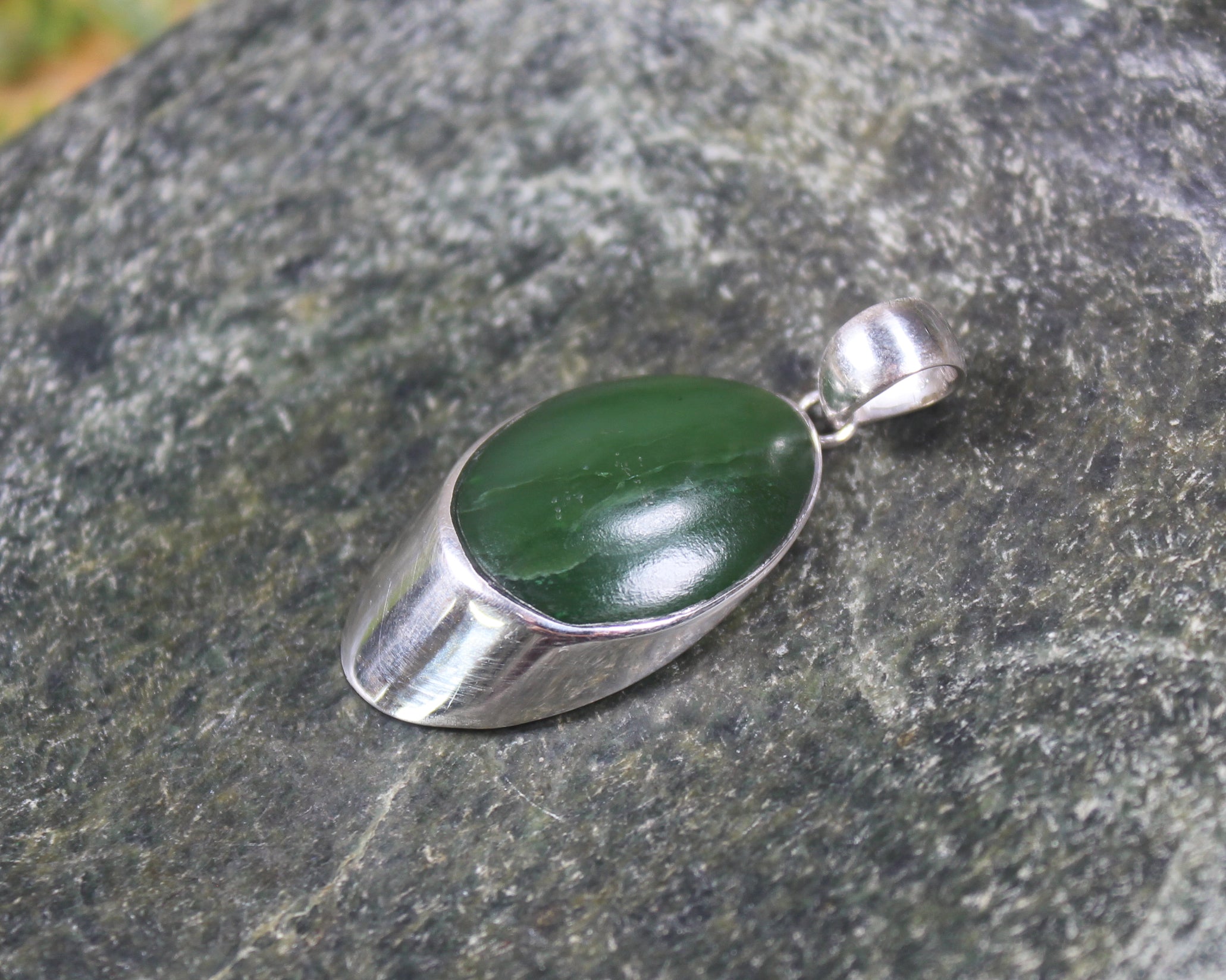 Hapopo Pounamu pendant set in Sterling Silver - NZ Greenstone