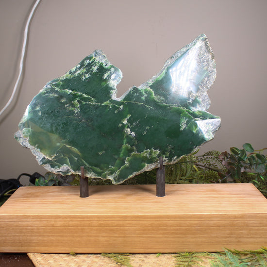Pounamu Sculpture