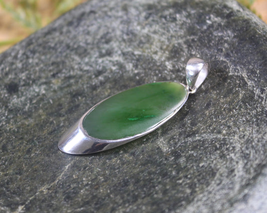 Hapopo Pounamu pendant set in Sterling Silver - NZ Greenstone