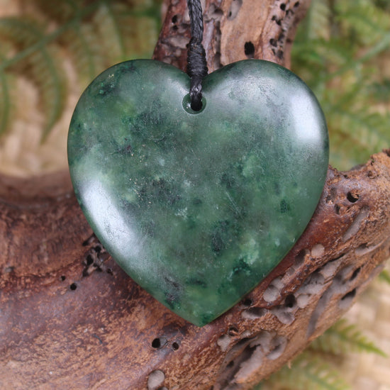 Heart carved from Kawakawa Pounamu - NZ Greenstone