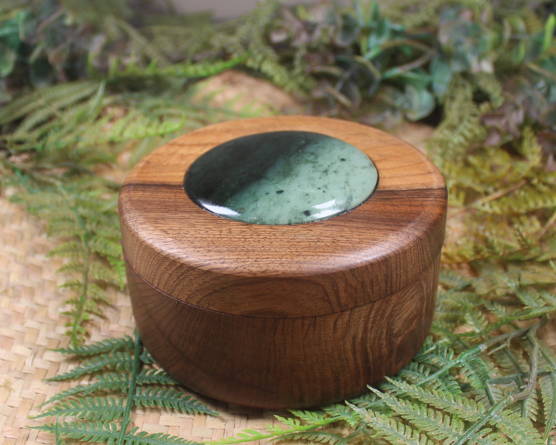 Wooden container with Kawakawa Pounamu set into lid - NZ Greenstone