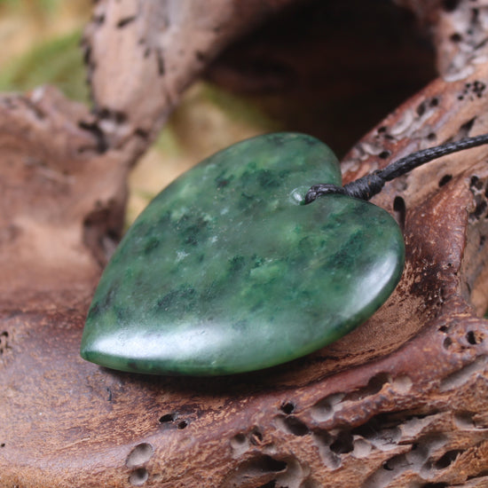 Heart carved from Kawakawa Pounamu - NZ Greenstone