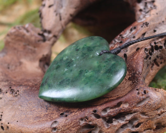 Heart carved from Kawakawa Pounamu - NZ Greenstone