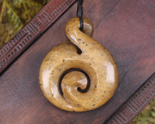 Flower Jade Koru Twist Pounamu - NZ Greenstone