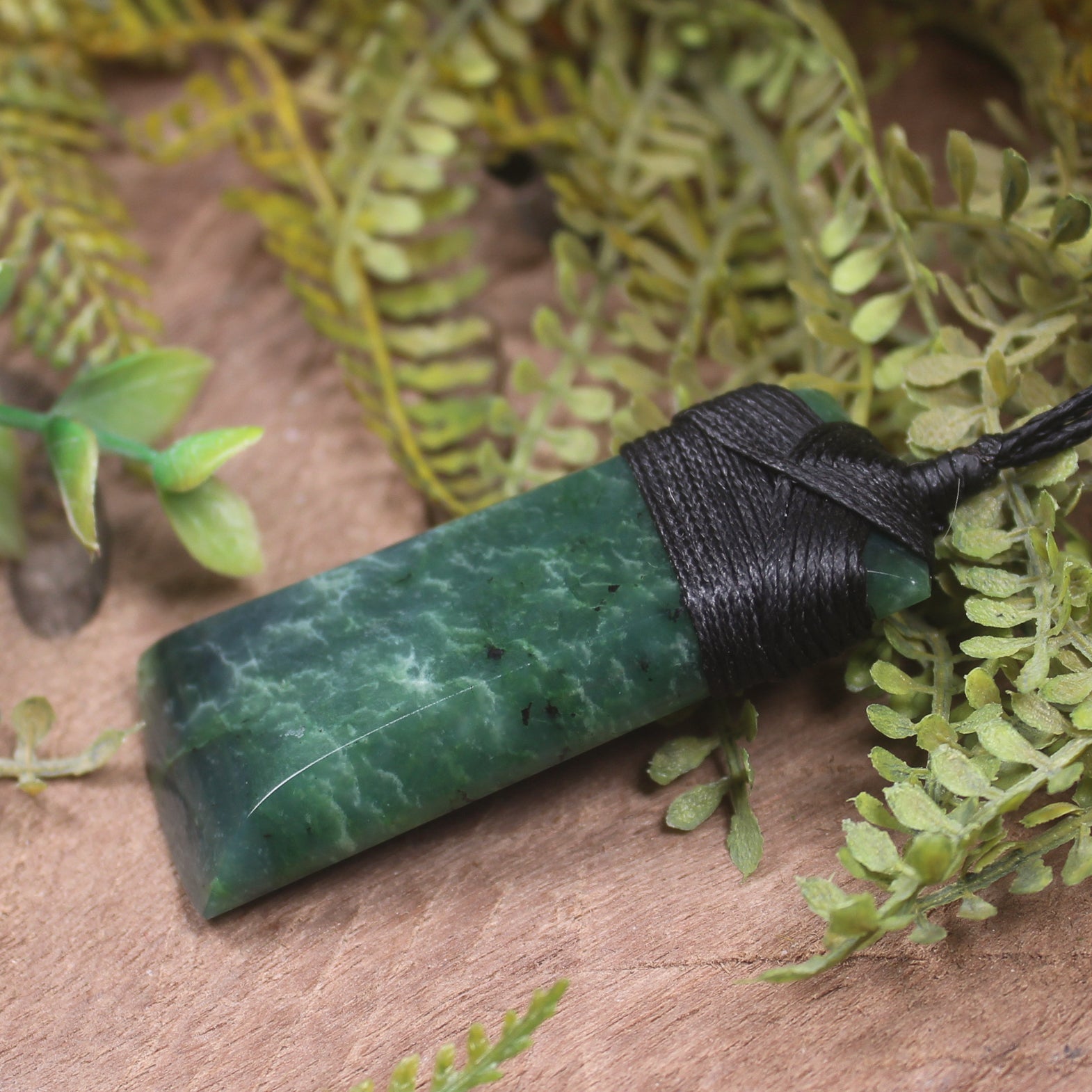 Kawakawa Pounamu Toki
