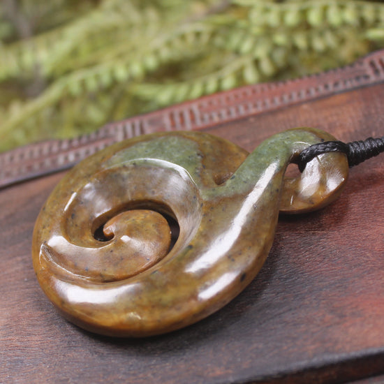 Flower Jade Koru Twist Pounamu - NZ Greenstone