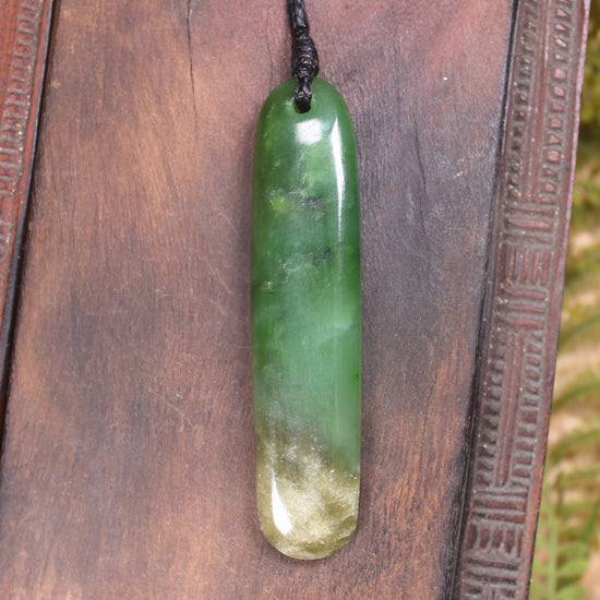 Roimata Teardrop carved from Hapopo Pounamu - NZ Greenstone