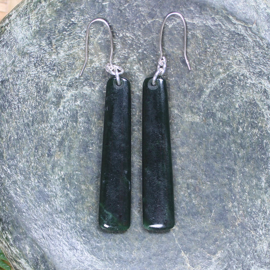 Roimata or Teardrop earrings carved from Kawakawa Pounamu - NZ Greenstone