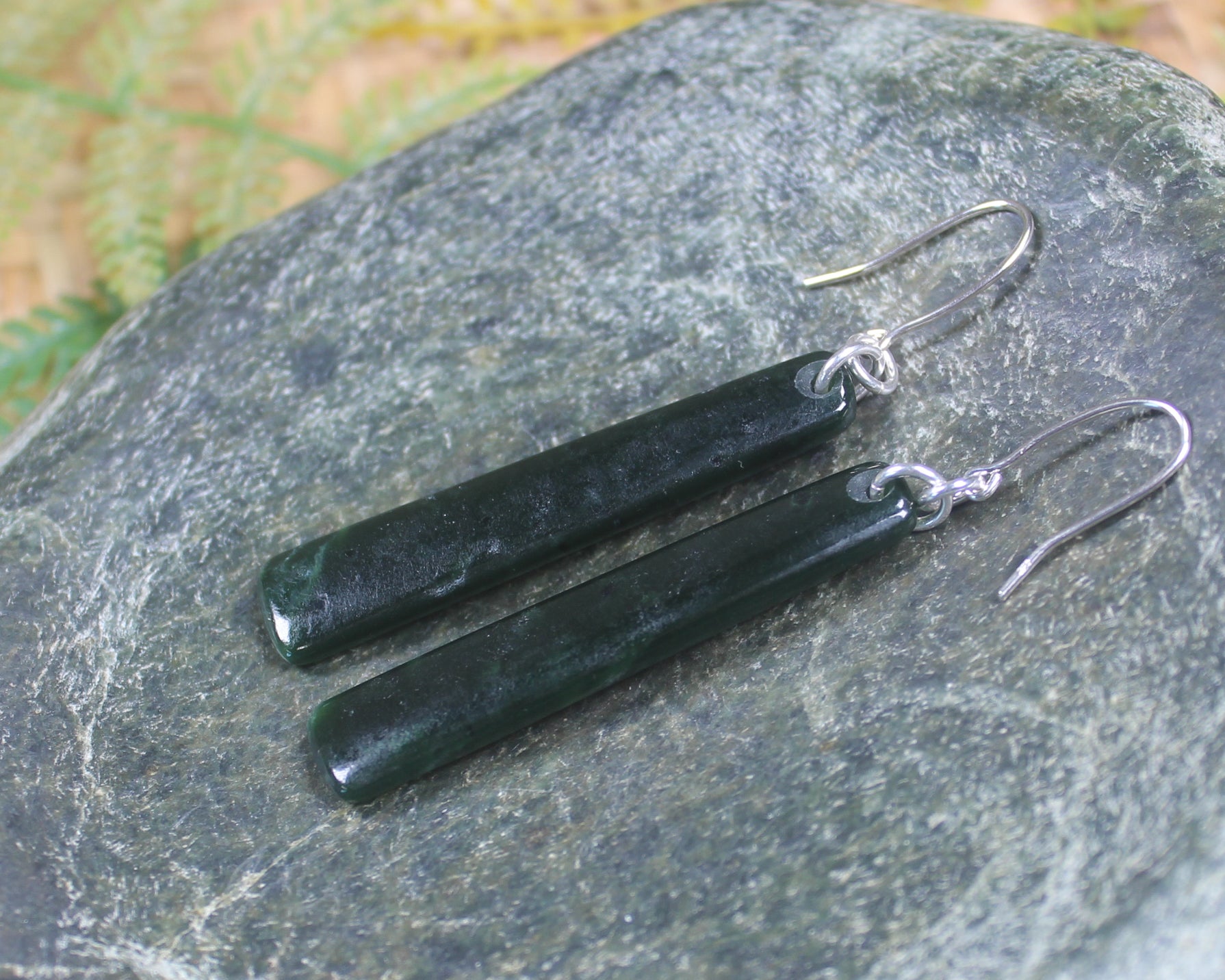 Roimata or Teardrop earrings carved from Kawakawa Pounamu - NZ Greenstone