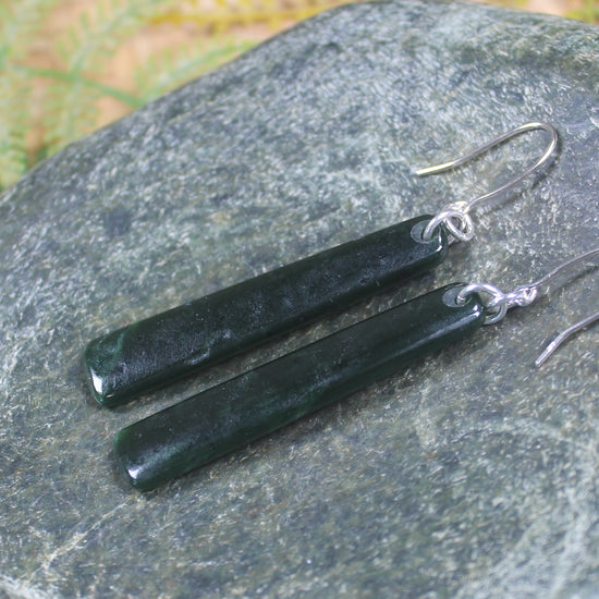 Roimata or Teardrop earrings carved from Kawakawa Pounamu - NZ Greenstone