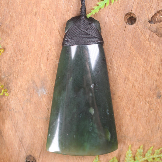 Toki or Adze Pendant carved from Tangiwai Pounamu - NZ Greenstone