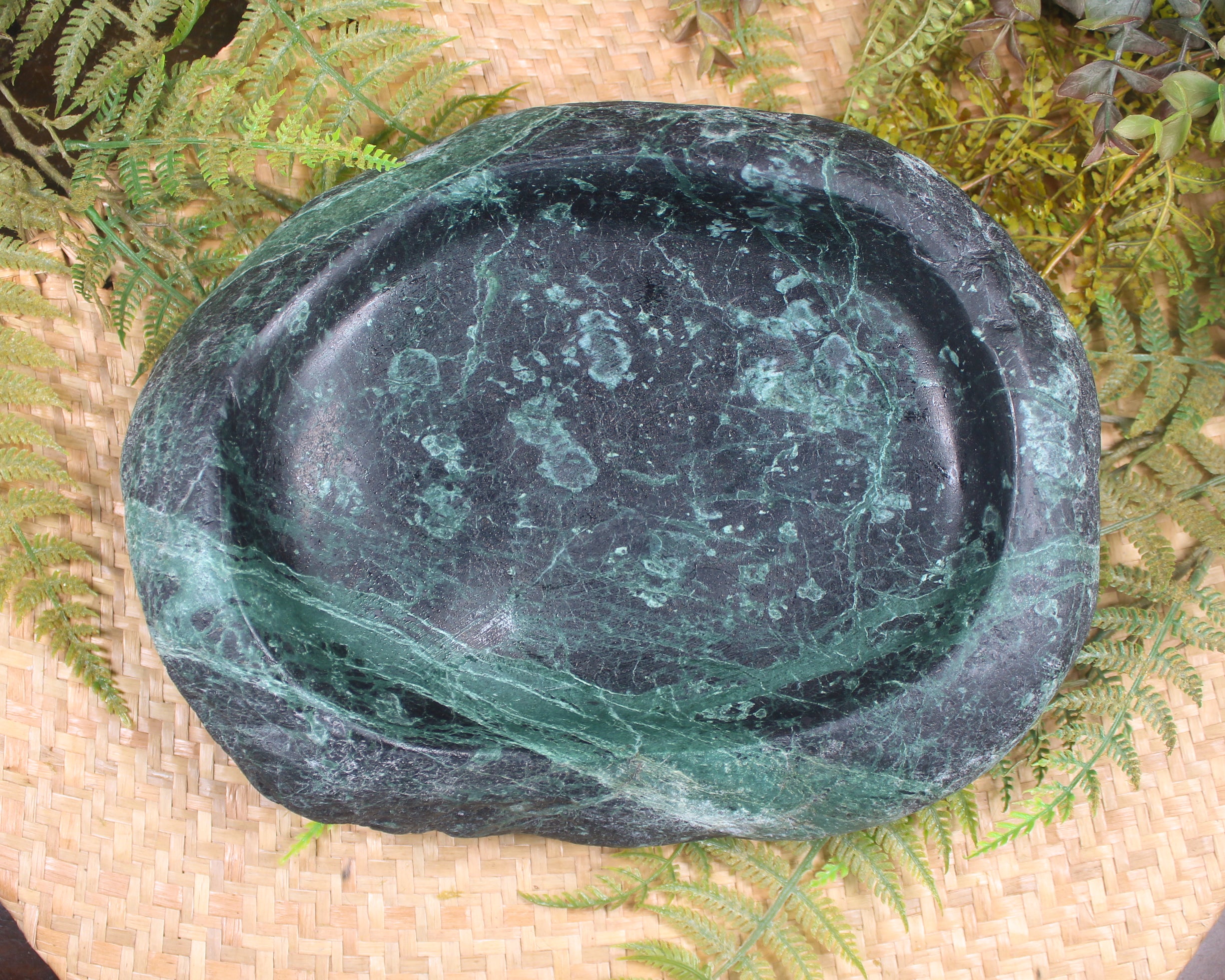 NZ Serpentine Bowl