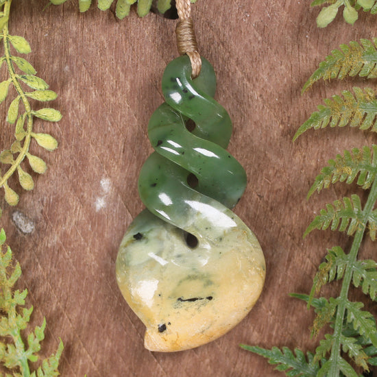 Twist or Pikorua carved from Flower Jade Pounamu - NZ Greenstone