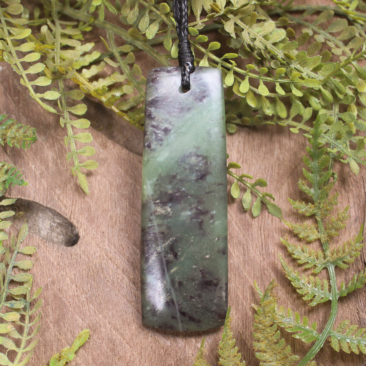 Hapopo Pounamu Toki - NZ Greenstone