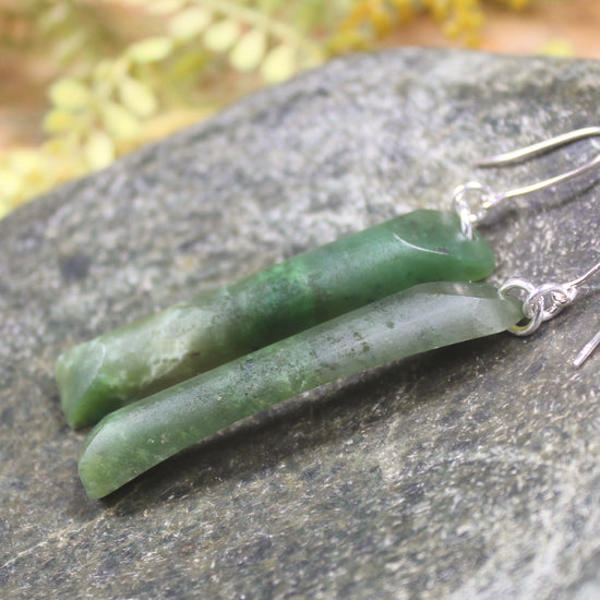 Toki Earrings carved from Hapopo Pounamu - NZ Greenstone