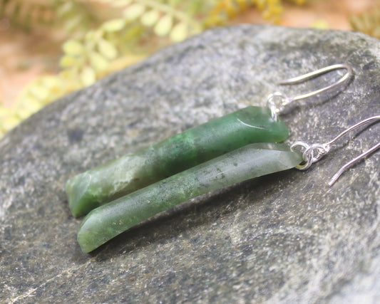 Toki Earrings carved from Hapopo Pounamu - NZ Greenstone