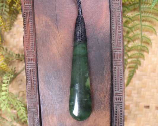 Kawakawa Pounamu Roimata Pendant - NZ Greenstone