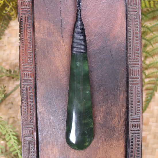 Kawakawa Pounamu Roimata Pendant - NZ Greenstone