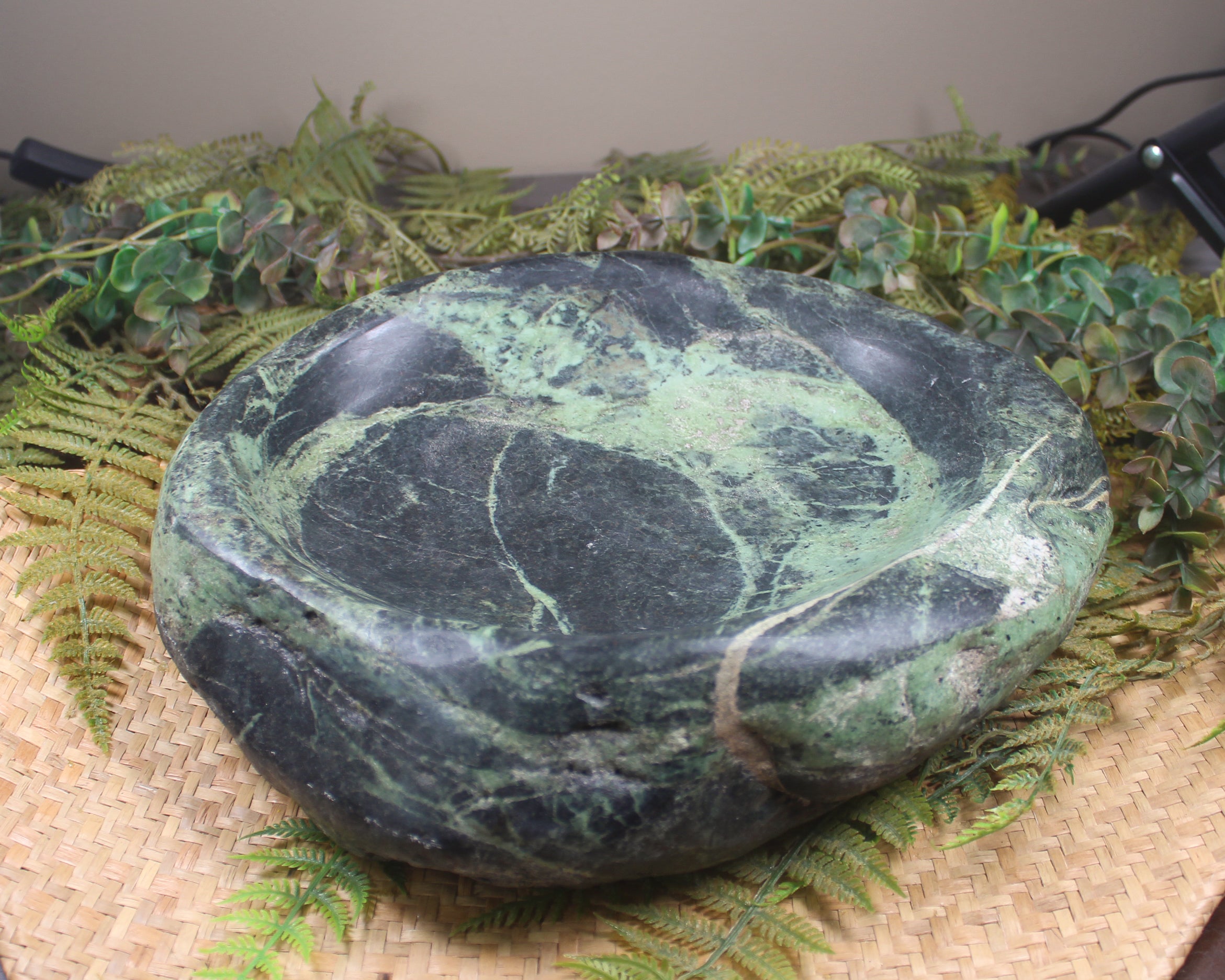 NZ Serpentine Bowl