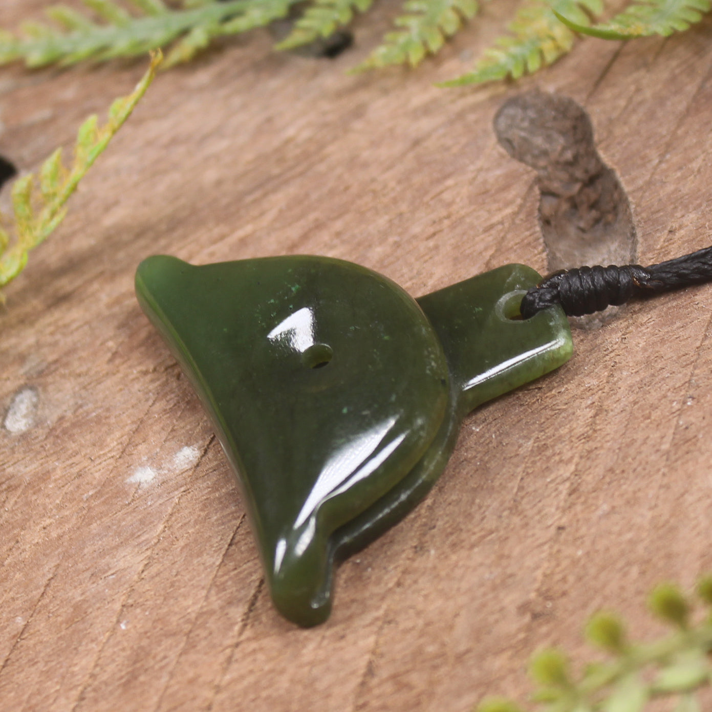 Dog Whistle carved from Kawakawa Pounamu - NZ Greenstone