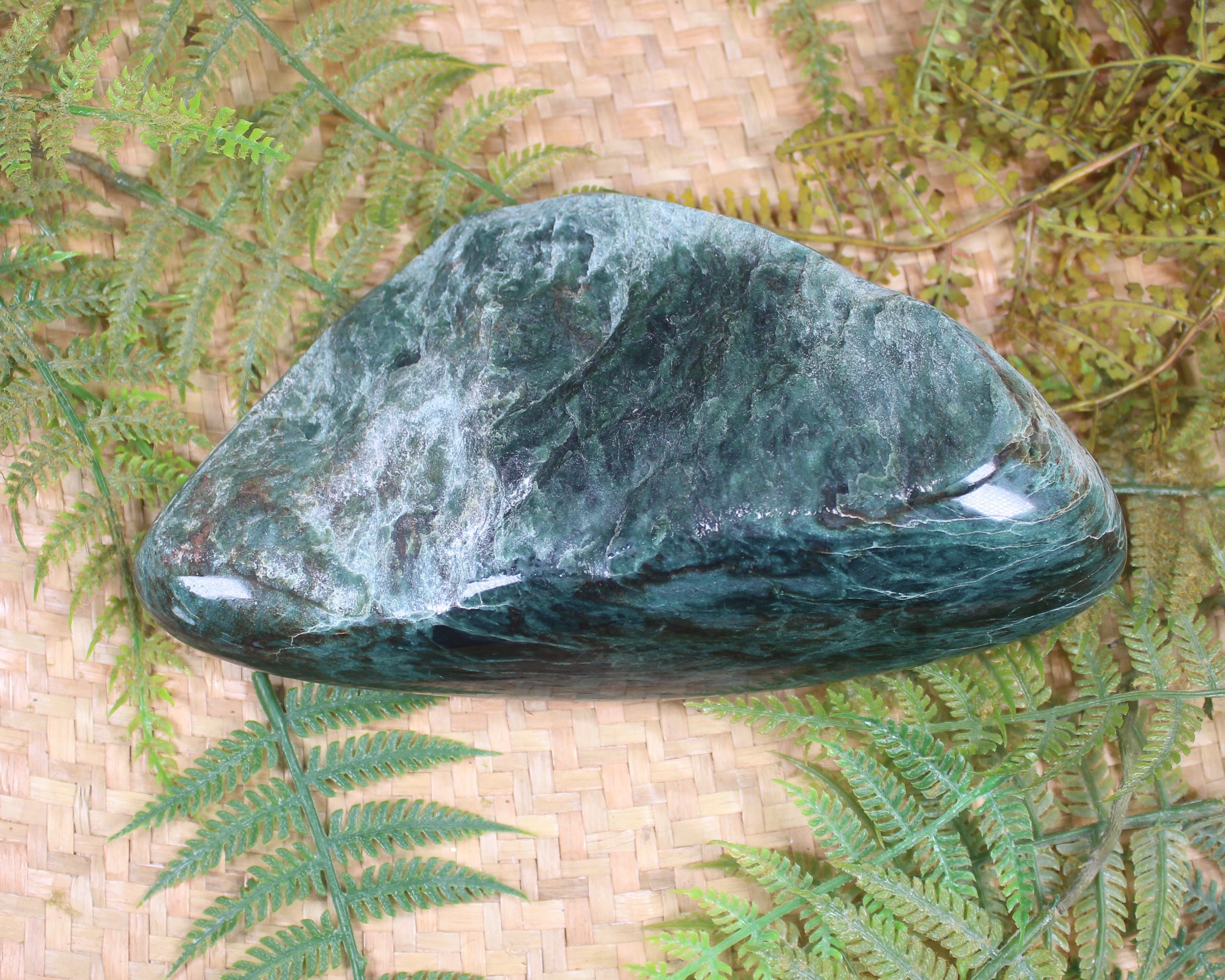 Freeform Serpentine Pounamu Sculpture - NZ Greenstone