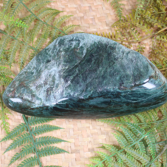 Freeform Serpentine Pounamu Sculpture - NZ Greenstone
