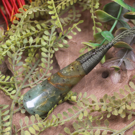Flower Jade Pounamu - NZ Greenstone