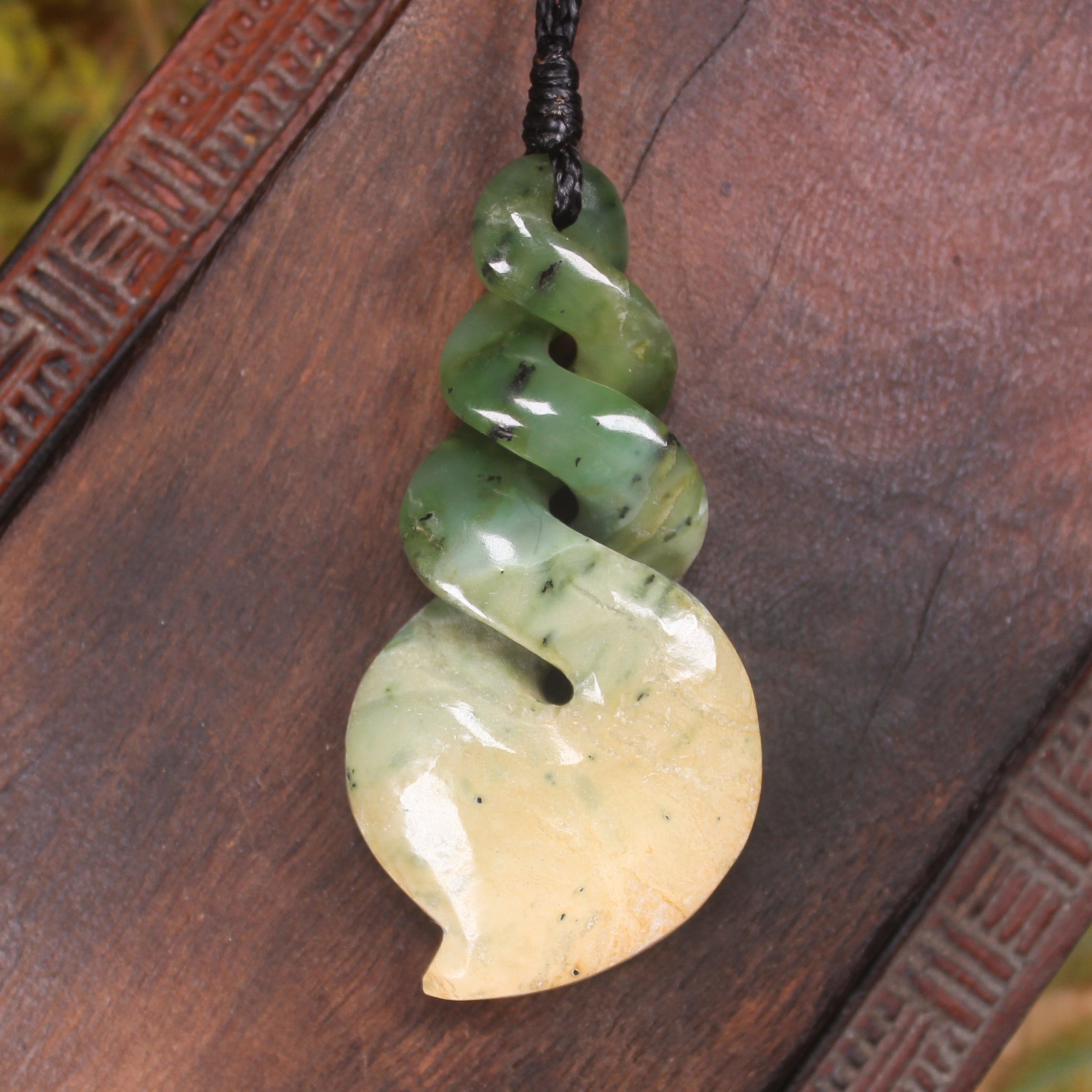 Twist or Pikorua carved from Flower Jade Pounamu - NZ Greenstone
