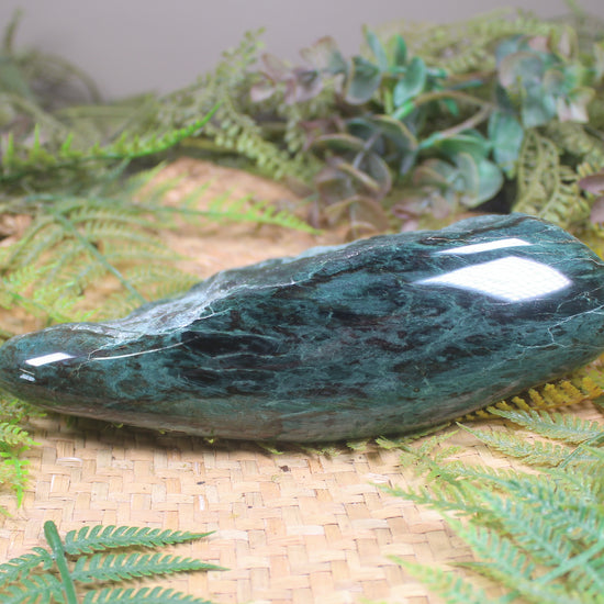 Freeform Serpentine Pounamu Sculpture - NZ Greenstone