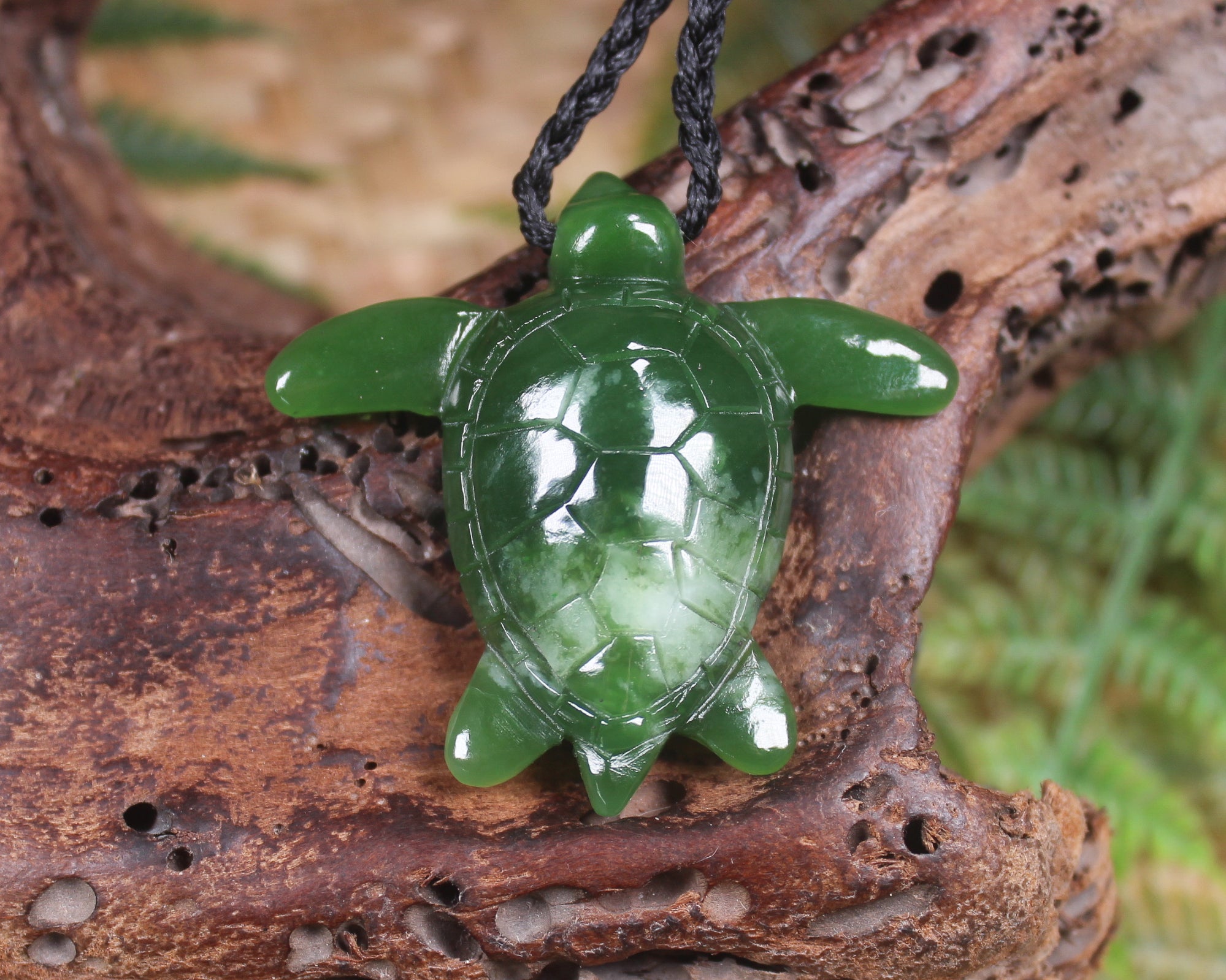 Turtle carved from Kawakawa Pounamu - NZ Greenstone