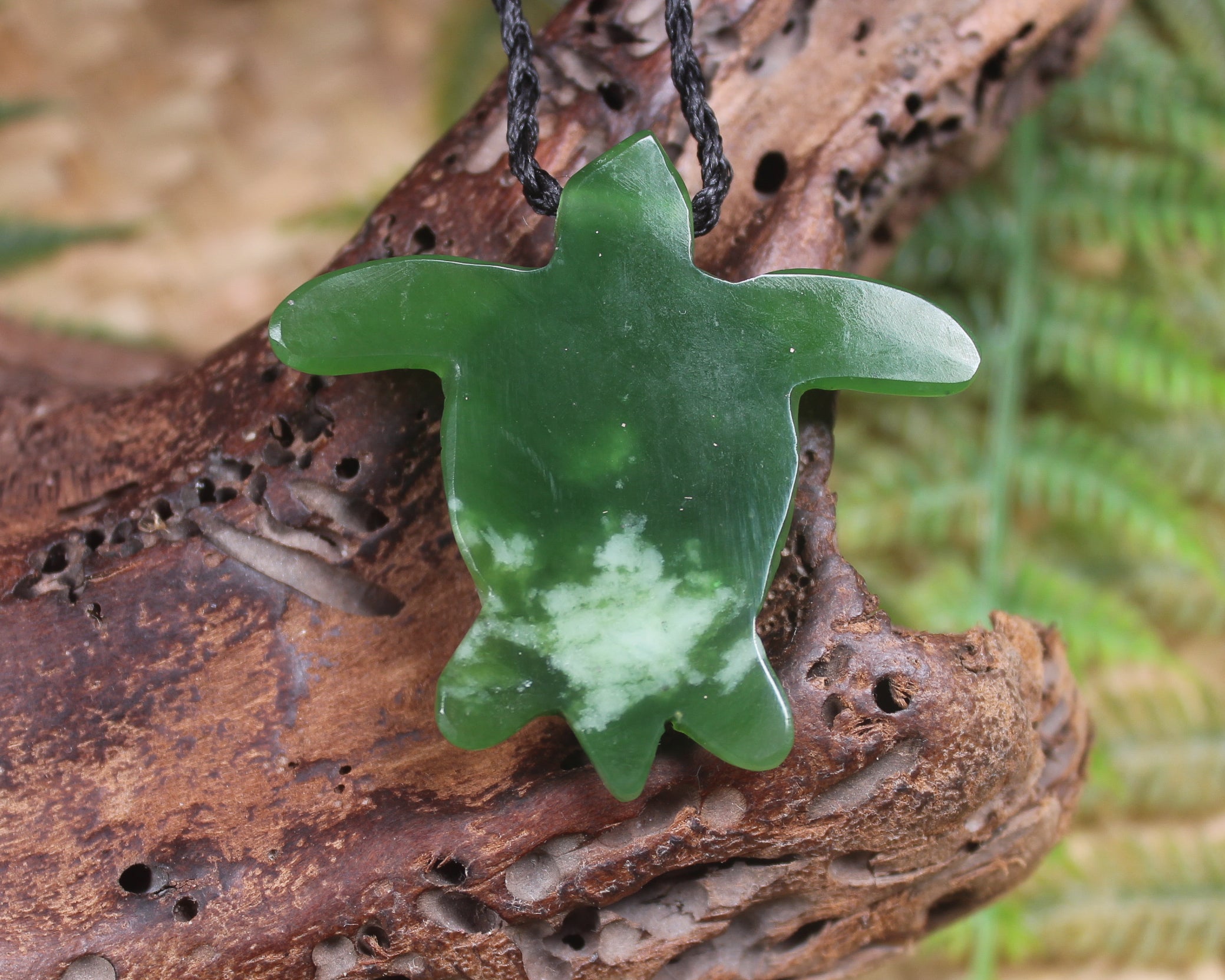 Turtle carved from Kawakawa Pounamu - NZ Greenstone