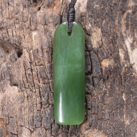 Hapopo Pounamu Toki - NZ Greenstone