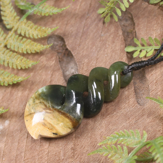 Twist or Pikorua carved from Flower Jade Pounamu - NZ Greenstone