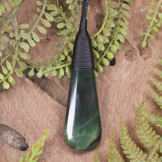 Kawakawa Pounamu Roimata Pendant - NZ Greenstone