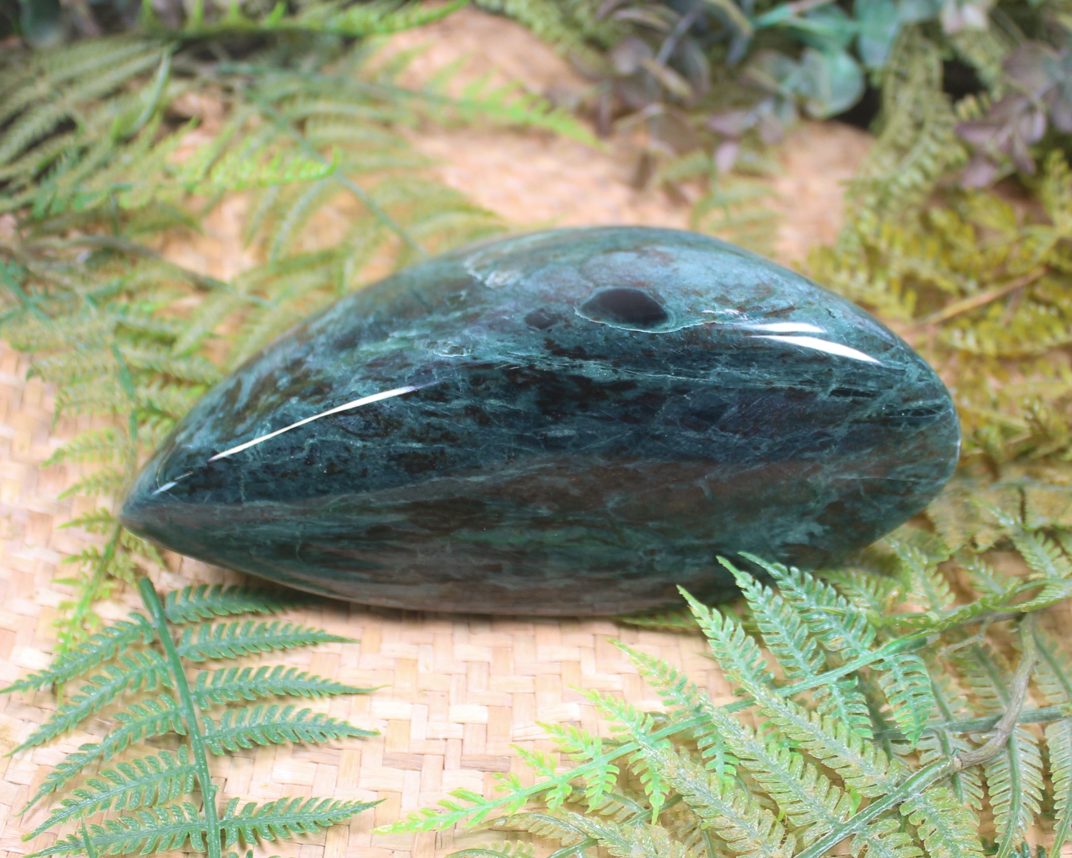 Freeform Serpentine Pounamu Sculpture - NZ Greenstone