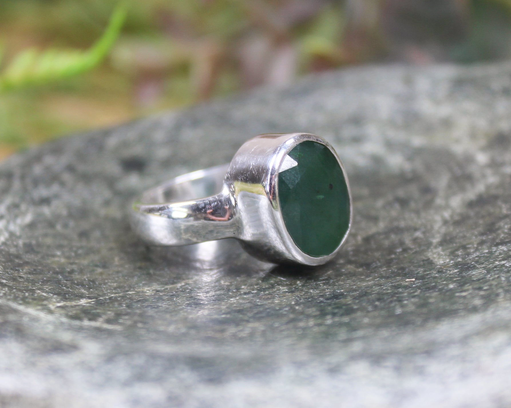 NEW ZEALAND GREENSTONE STERLING SILVER RING - Hapopo Pounamu - A375 ...