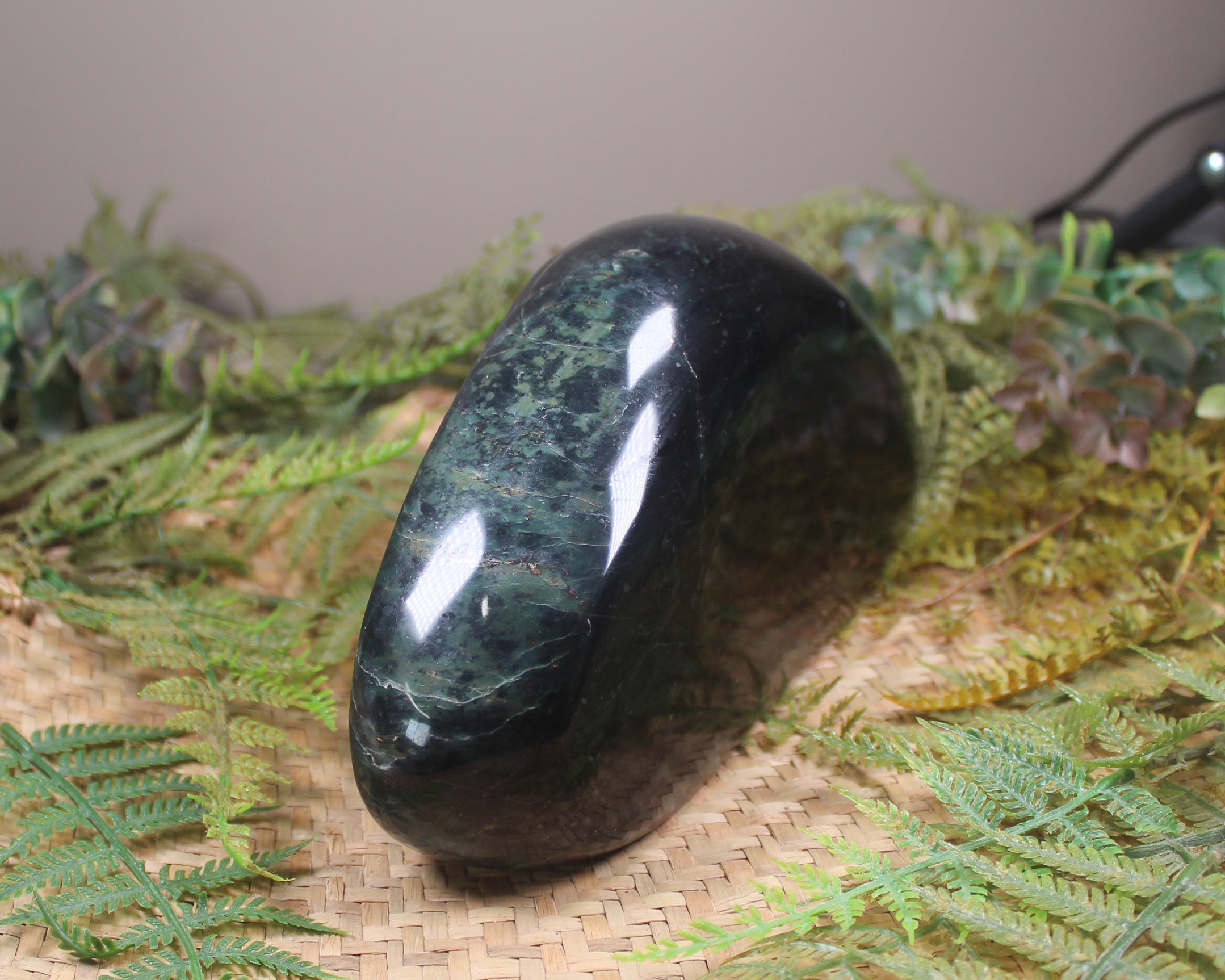 Freeform Serpentine Pounamu Sculpture - NZ Greenstone