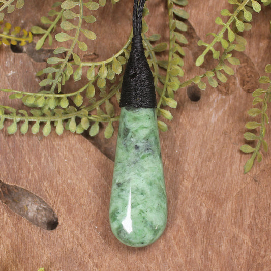 Roimata or Teardop carved from Hapopo Pounamu - NZ Greenstone