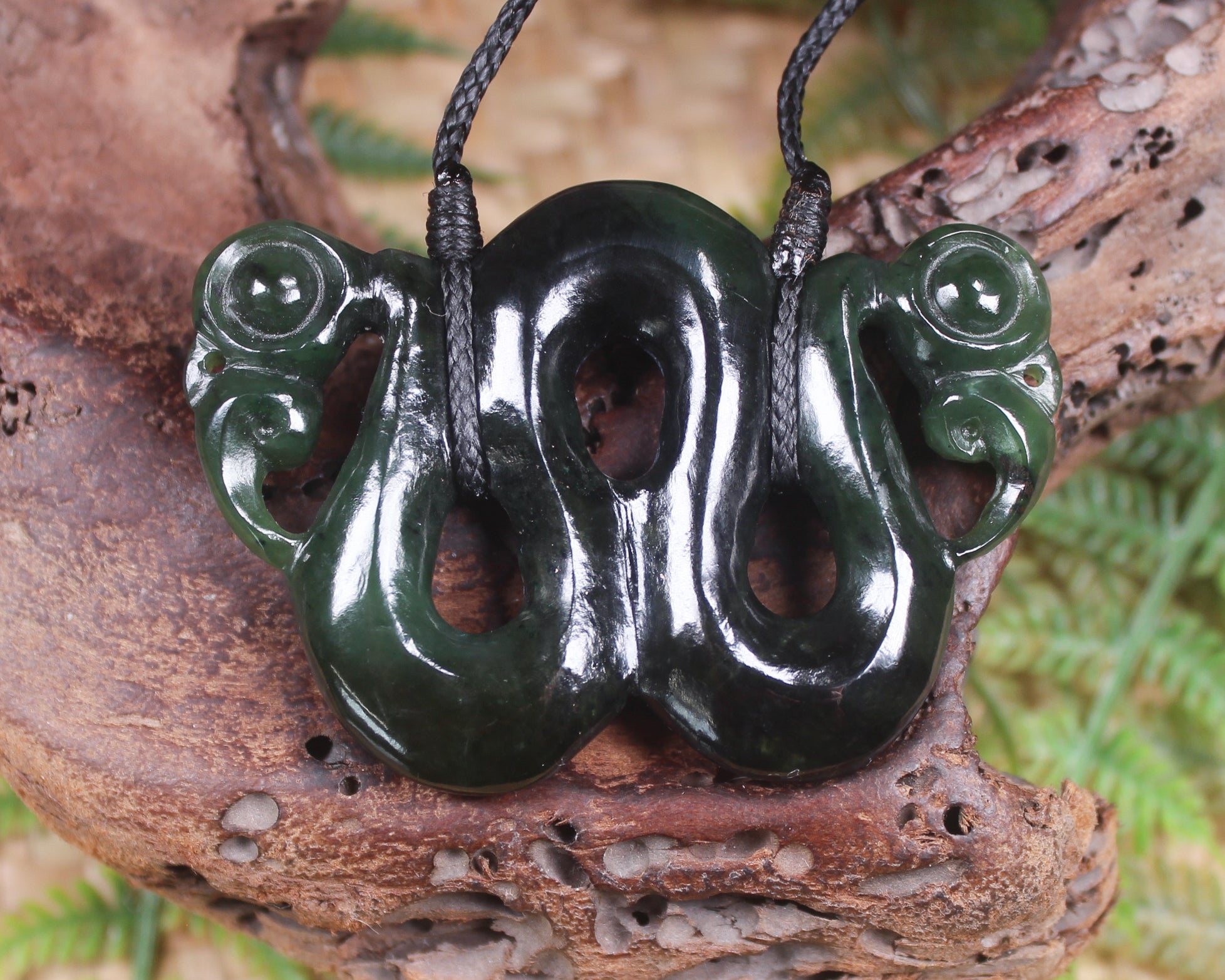 Pekapeka Pendant carved from Kawakawa Pounamu - NZ Greenstone