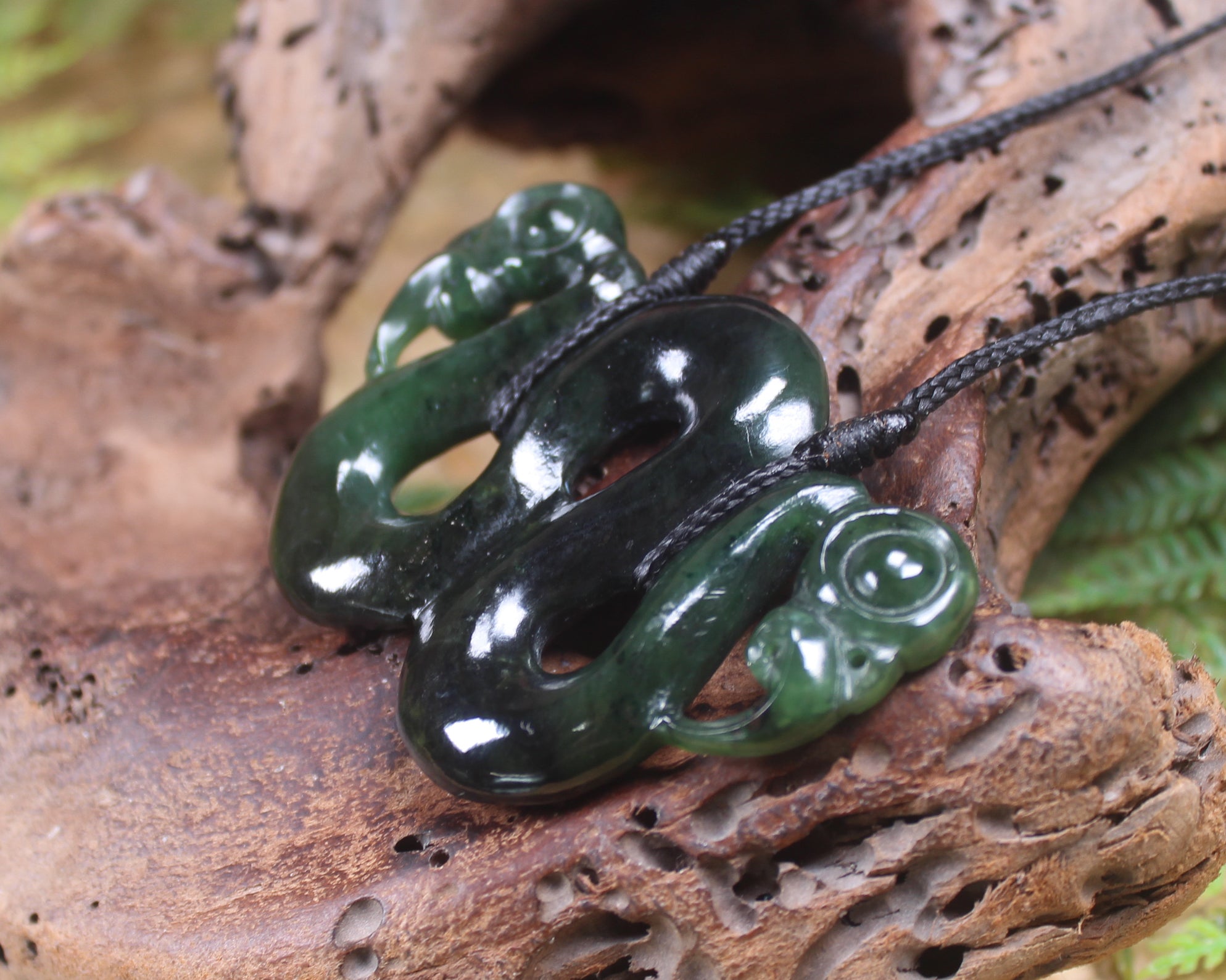 Pekapeka Pendant carved from Kawakawa Pounamu - NZ Greenstone