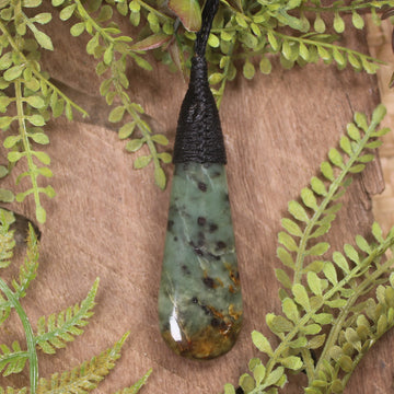 Flower Jade Pounamu - NZ Greenstone