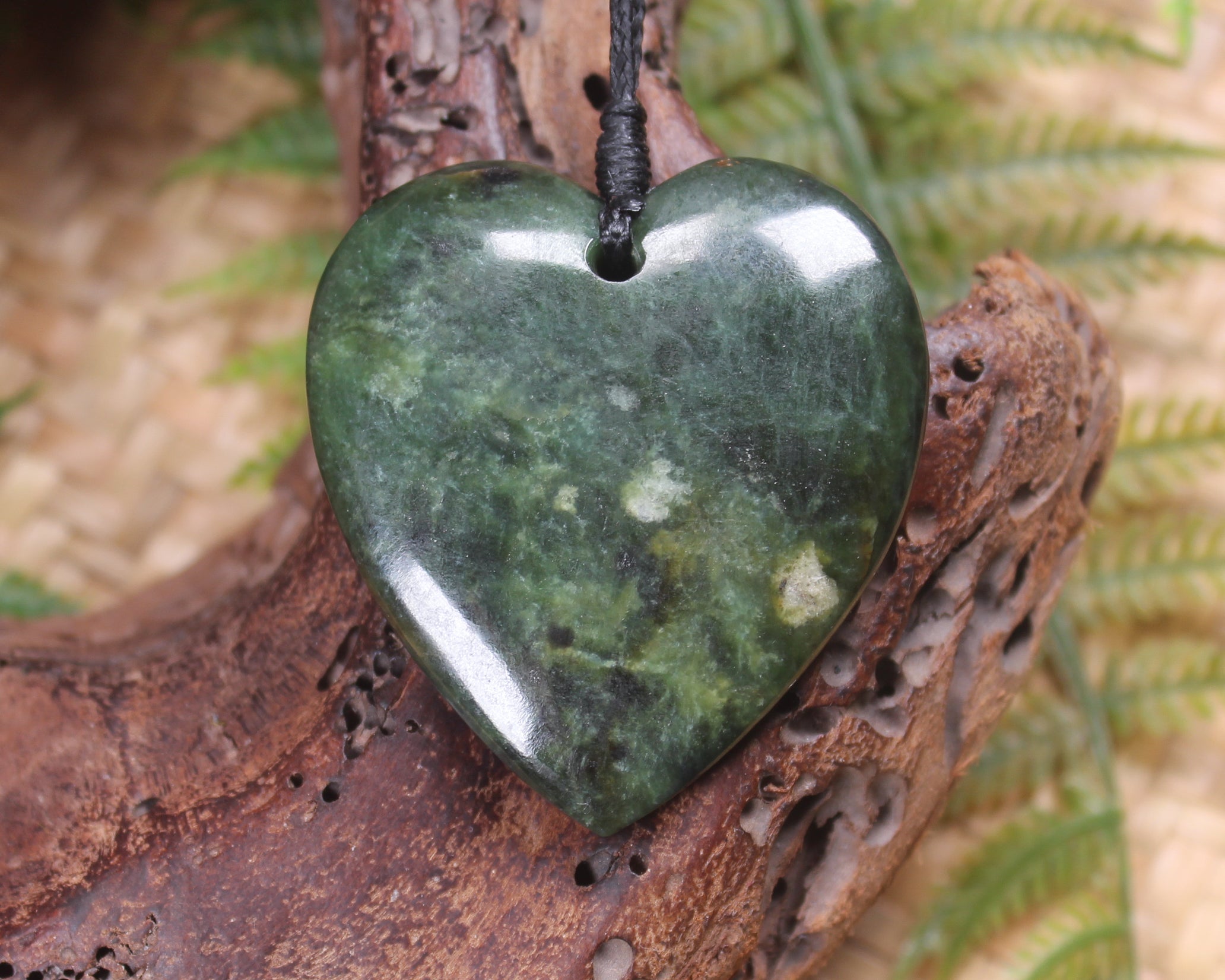 Heart carved from Hapopo Pounamu - NZ Greenstone