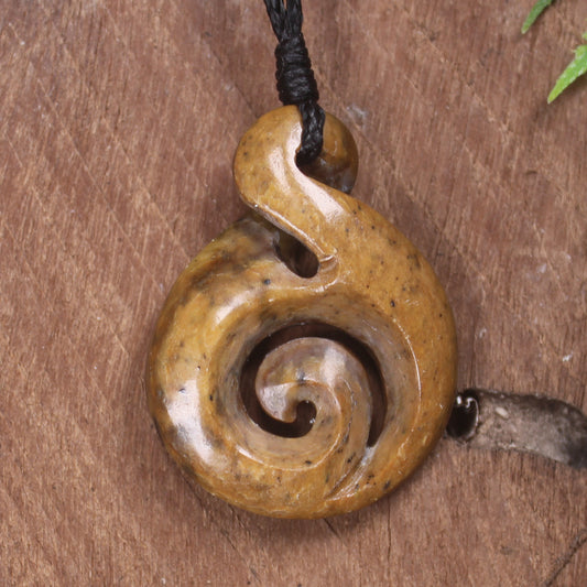 Twist or Pikorua carved from Flower Jade Pounamu - NZ Greenstone