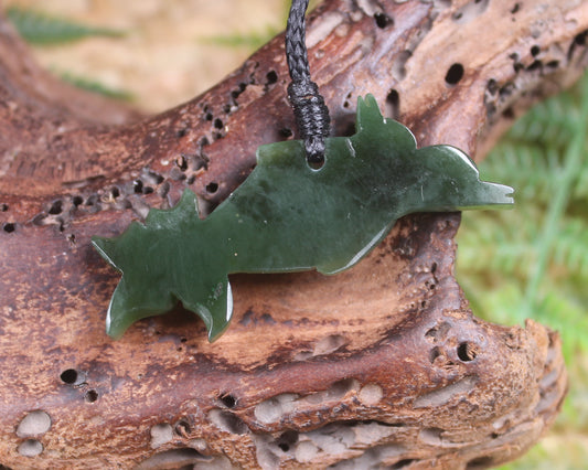 Dolphin or Aihe Pendant - Kawakawa Pounamu - NZ Greenstone