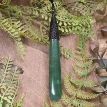 Roimata or Teardop carved from Hapopo Pounamu - NZ Greenstone