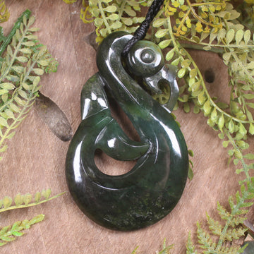 Manaia pendant carved from Rimu Pounamu - NZ Greenstone
