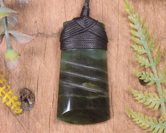 Rimu Pounamu Toki