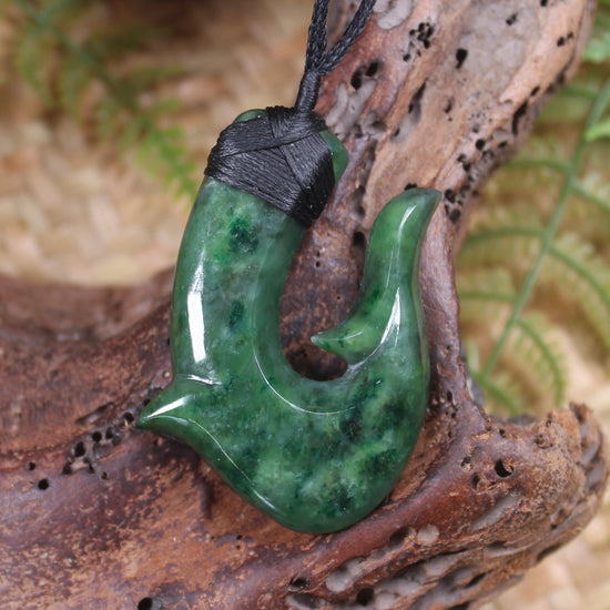 Hei Matau or Fish Hook carved from Kawakawa Pounamu - NZ Greenstone