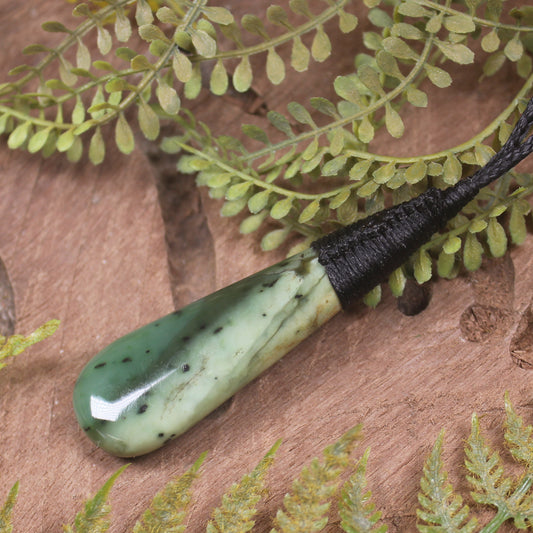 Roimata or Teardop carved from Hapopo Pounamu - NZ Greenstone